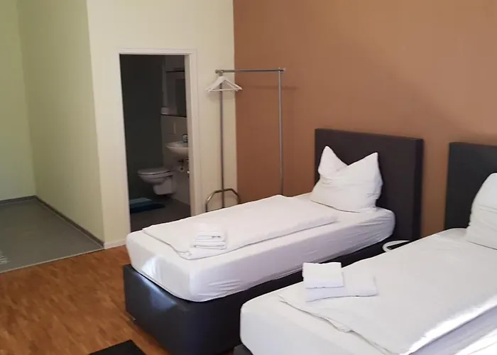 Πανσιόν Gaestehaus Schmitt 3*